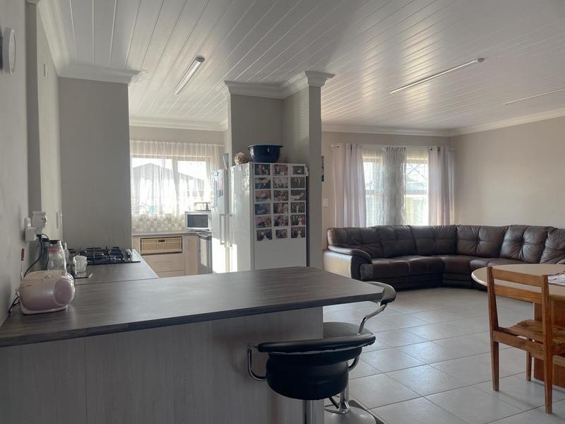 3 Bedroom Property for Sale in Albertinia Western Cape